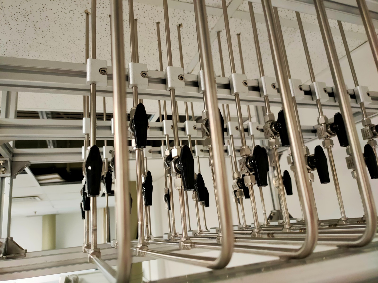 1743046472969177.jpg 1743046472969177.jpg