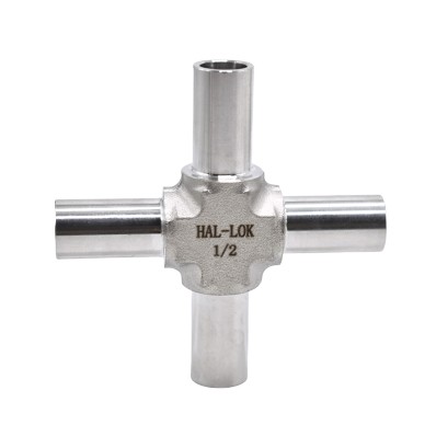 自动焊四通接头